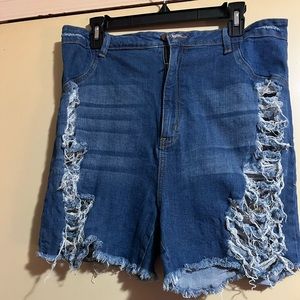Fashion Nova distressed denim shorts 3X